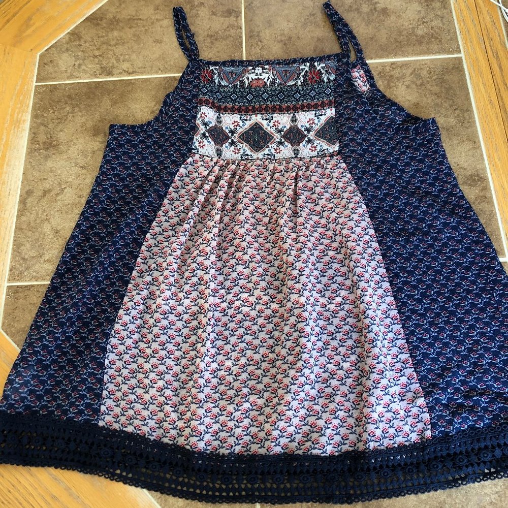 Patterned Tank - Picture 2 of 2